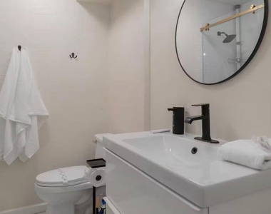 9003 Villa Park Circle - Photo Thumbnail 25