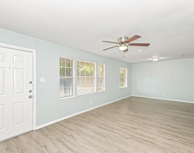 5736 Aton Avenue - Photo Thumbnail 1