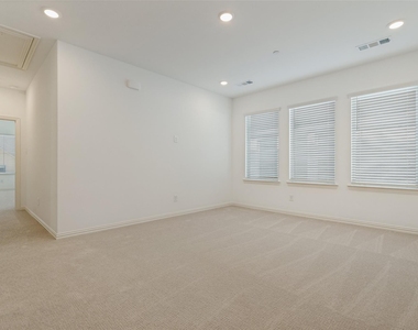 4766 Lunker Street - Photo Thumbnail 12