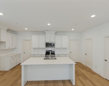 4766 Lunker Street - Photo Thumbnail 9
