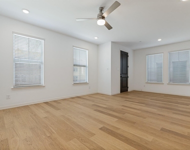 4766 Lunker Street - Photo Thumbnail 5