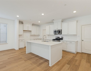 4766 Lunker Street - Photo Thumbnail 6