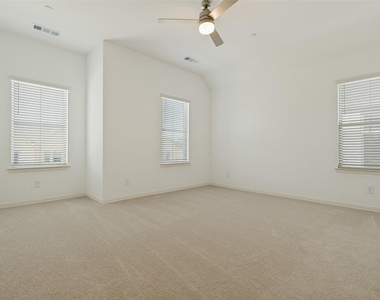 4766 Lunker Street - Photo Thumbnail 17
