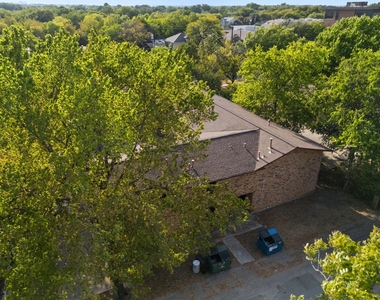 1108 N Elm Street - Photo Thumbnail 23