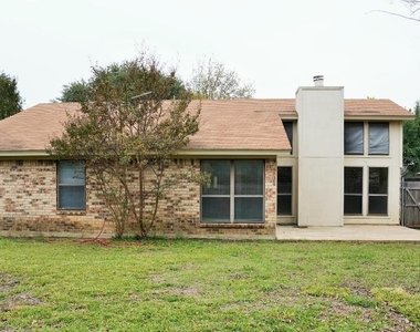 7624 Cedarhill Road - Photo Thumbnail 8