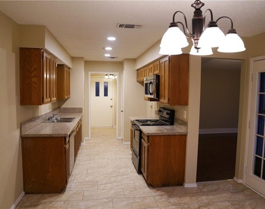 7624 Cedarhill Road - Photo Thumbnail 4