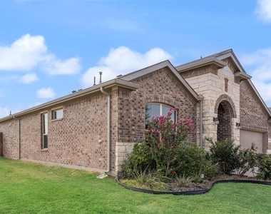 11229 Guinness Drive - Photo Thumbnail 3
