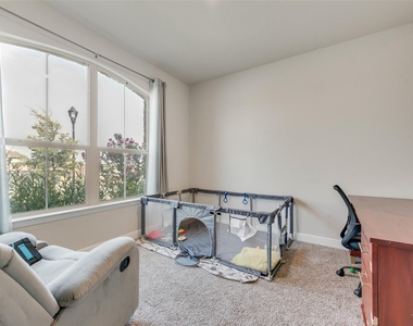 11229 Guinness Drive - Photo Thumbnail 6