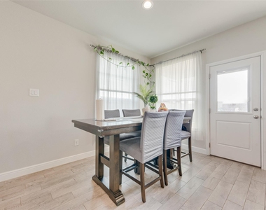 11229 Guinness Drive - Photo Thumbnail 16