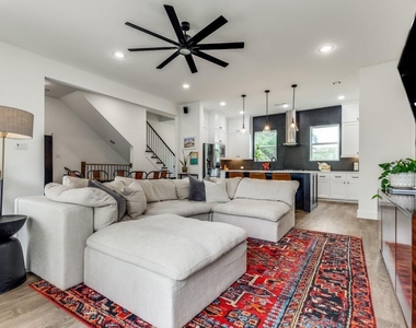 1410 Elevado Drive - Photo Thumbnail 15