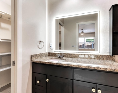 925 Lombardy Drive - Photo Thumbnail 17