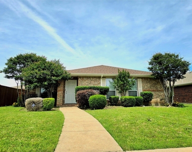 4156 Palace Place - Photo Thumbnail 1