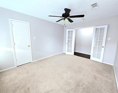 4156 Palace Place - Photo Thumbnail 7