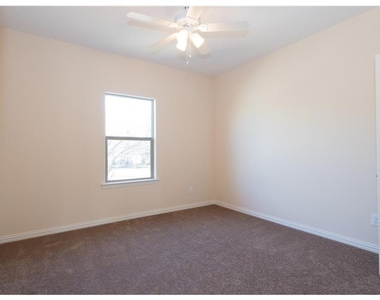 4004 Hanaa Court - Photo Thumbnail 25