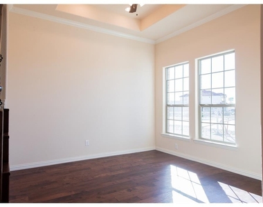 4004 Hanaa Court - Photo Thumbnail 5