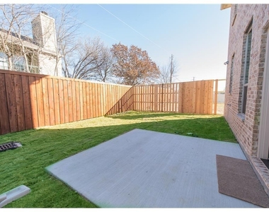 4004 Hanaa Court - Photo Thumbnail 27