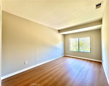 2072 Villa Del Lago Dr #a - Photo Thumbnail 23