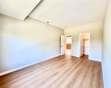 2072 Villa Del Lago Dr #a - Photo Thumbnail 22