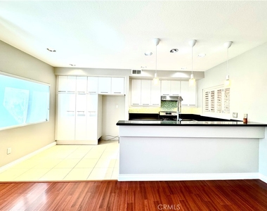 2072 Villa Del Lago Dr #a - Photo Thumbnail 8