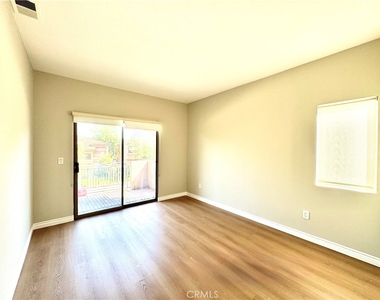 2072 Villa Del Lago Dr #a - Photo Thumbnail 24