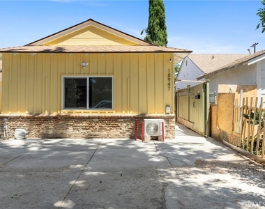 18947 Cantlay Street - Photo Thumbnail 1