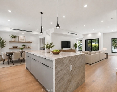 12818 Bloomfield Street - Photo Thumbnail 9