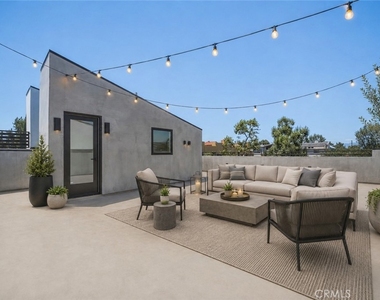 12818 Bloomfield Street - Photo Thumbnail 1