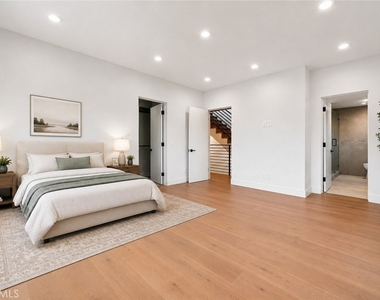 12818 Bloomfield Street - Photo Thumbnail 19
