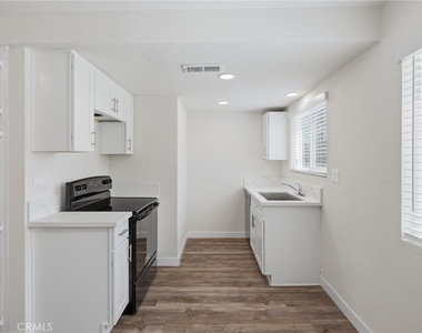 104 N Atlantic - Photo Thumbnail 10