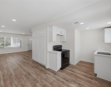 104 N Atlantic - Photo Thumbnail 11