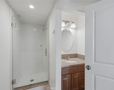 104 N Atlantic - Photo Thumbnail 4