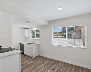 104 N Atlantic - Photo Thumbnail 6