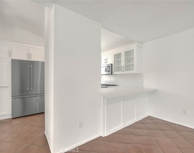 310 Bayview Drive - Photo Thumbnail 15
