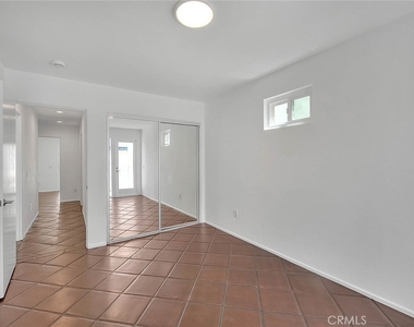 310 Bayview Drive - Photo Thumbnail 3