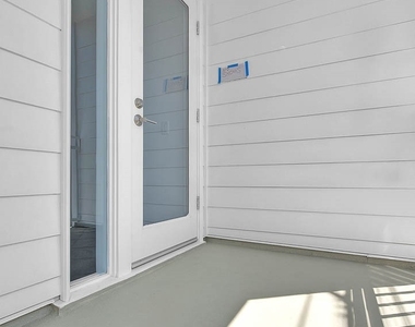 310 Bayview Drive - Photo Thumbnail 1