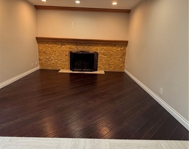 8031 Joan Cir - Photo Thumbnail 16