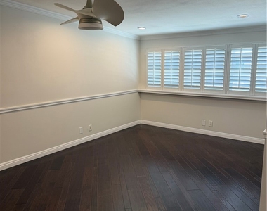 8031 Joan Cir - Photo Thumbnail 31