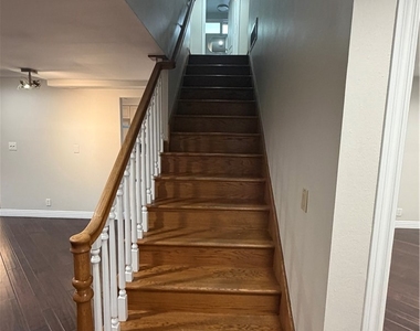 8031 Joan Cir - Photo Thumbnail 26