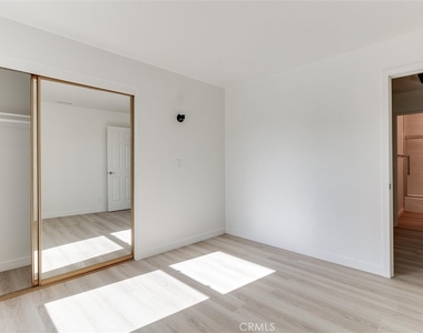 21443 Verne Avenue - Photo Thumbnail 11