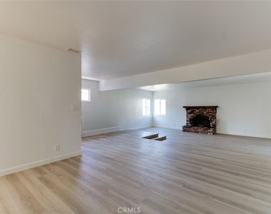 21443 Verne Avenue - Photo Thumbnail 5