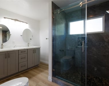 21443 Verne Avenue - Photo Thumbnail 20