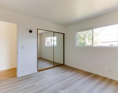 21443 Verne Avenue - Photo Thumbnail 15