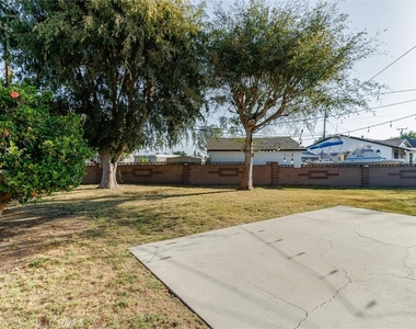 21443 Verne Avenue - Photo Thumbnail 22