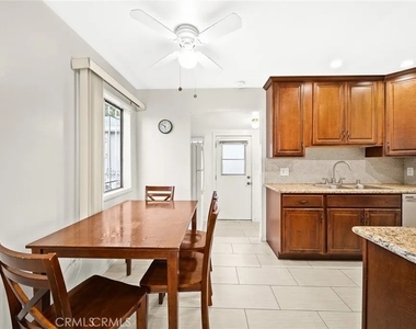 2479 Stevens - Photo Thumbnail 2