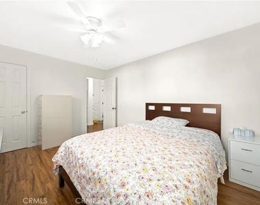2479 Stevens - Photo Thumbnail 5