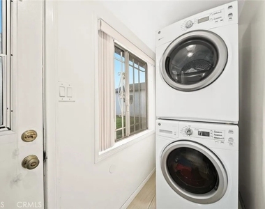 2479 Stevens - Photo Thumbnail 8