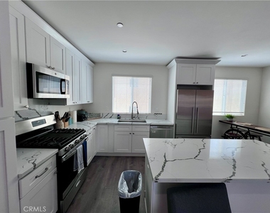 13927 Chadron Ave - Photo Thumbnail 10