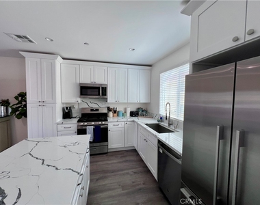 13927 Chadron Ave - Photo Thumbnail 8