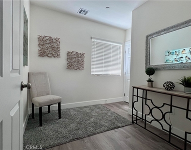 13927 Chadron Ave - Photo Thumbnail 4