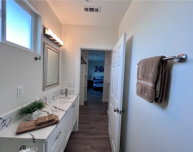 13927 Chadron Ave - Photo Thumbnail 21